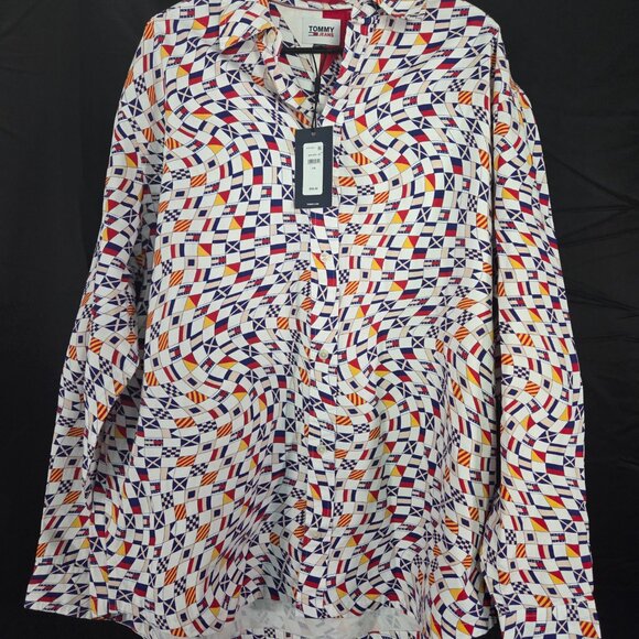 NWT Tommy Jeans Shirt Mens Small White Archive Flag Print Skate Fit Skateboard - Picture 4 of 7